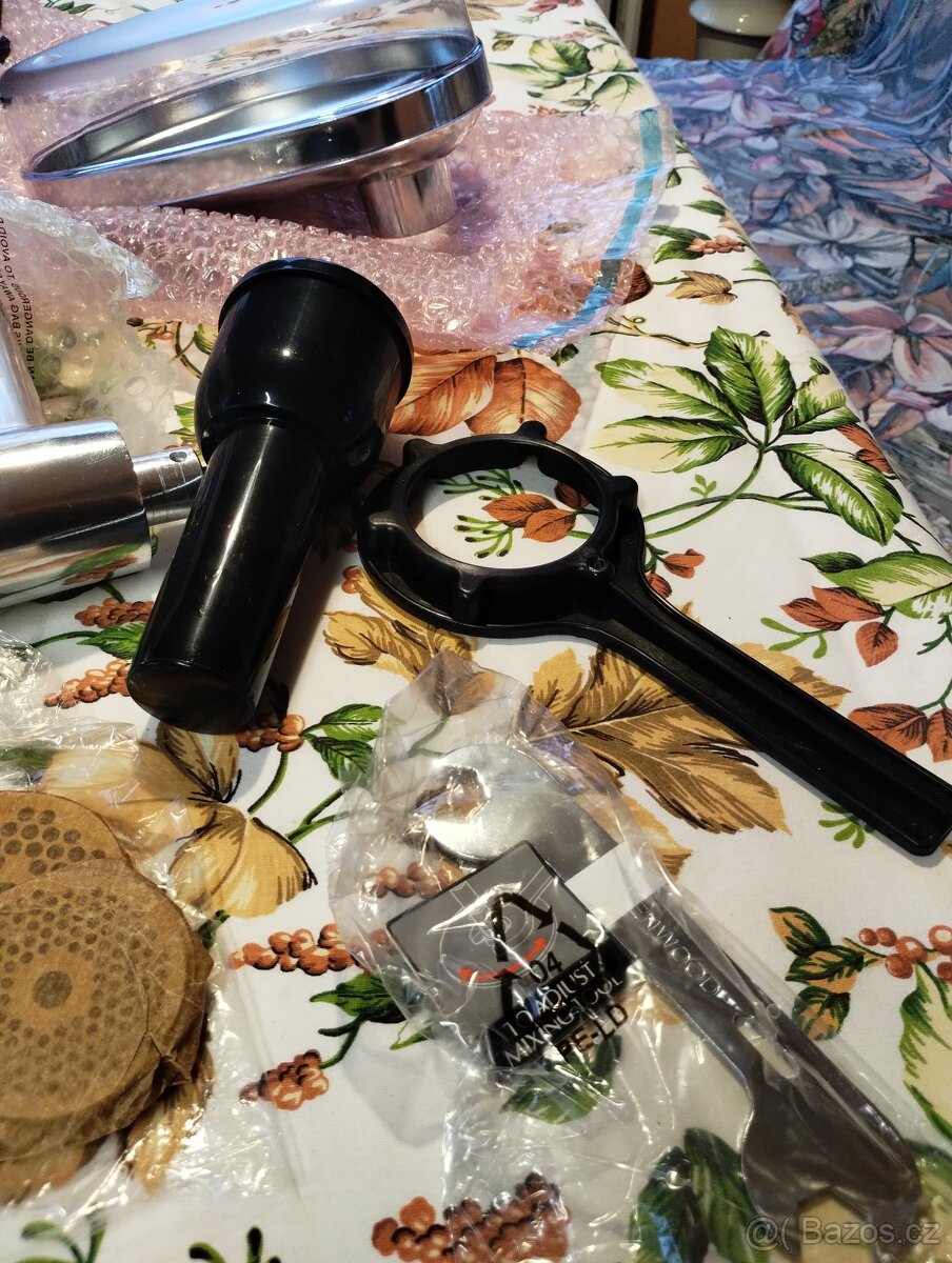 Kuchyňský robot Kenwood nevyužitý - 2