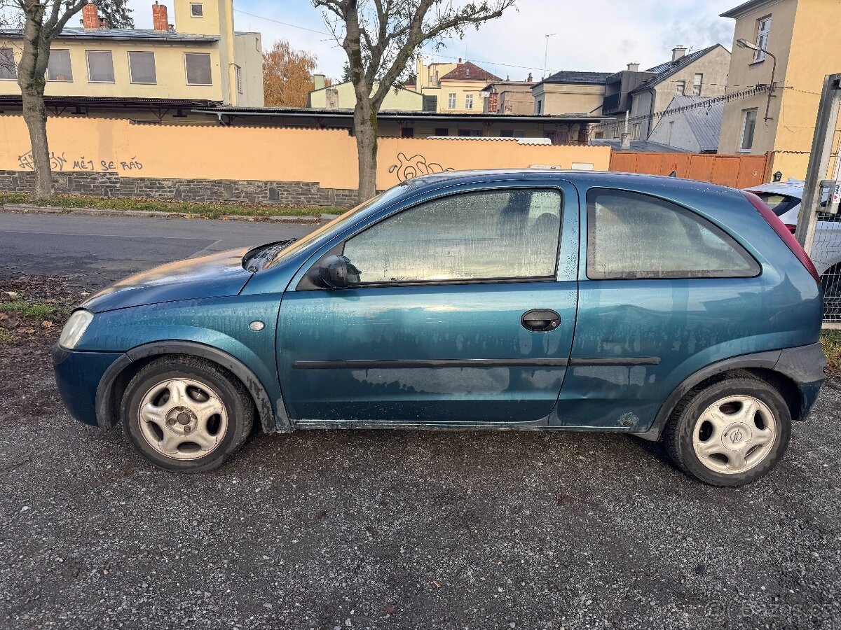 OPEL CORSA 1.0i 43 KW Klima 2001 - 2
