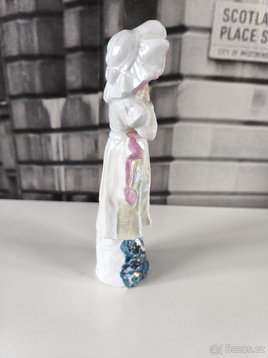Starožitná porcelánová figurka - Dáma s kabelkou - 2