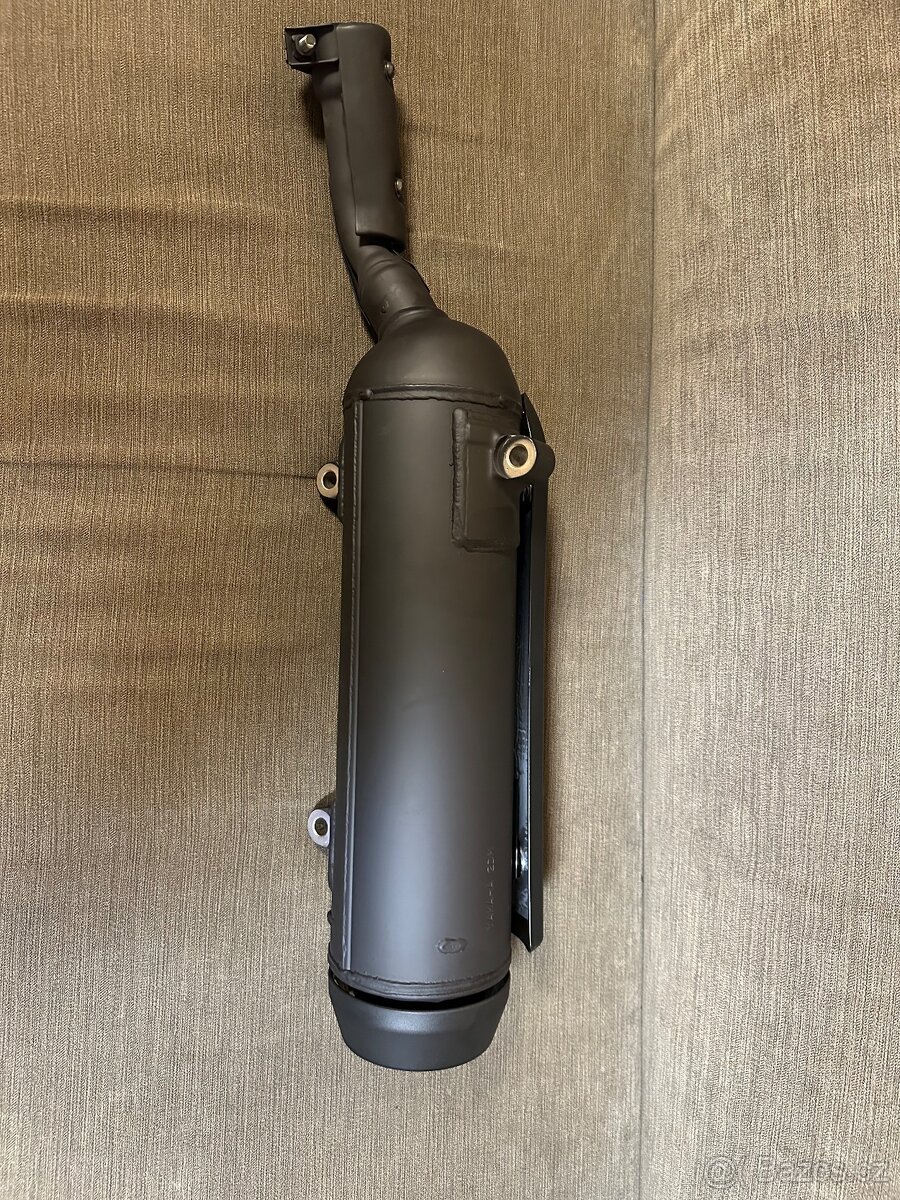 Originální výfuk na Yamaha X-max 125 2017 - 2