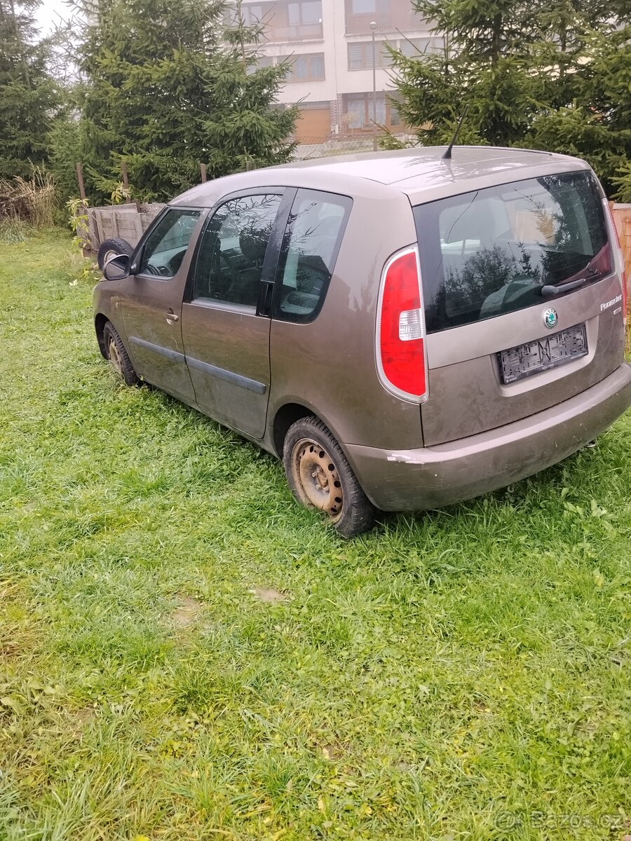 Škoda Roomster - 2
