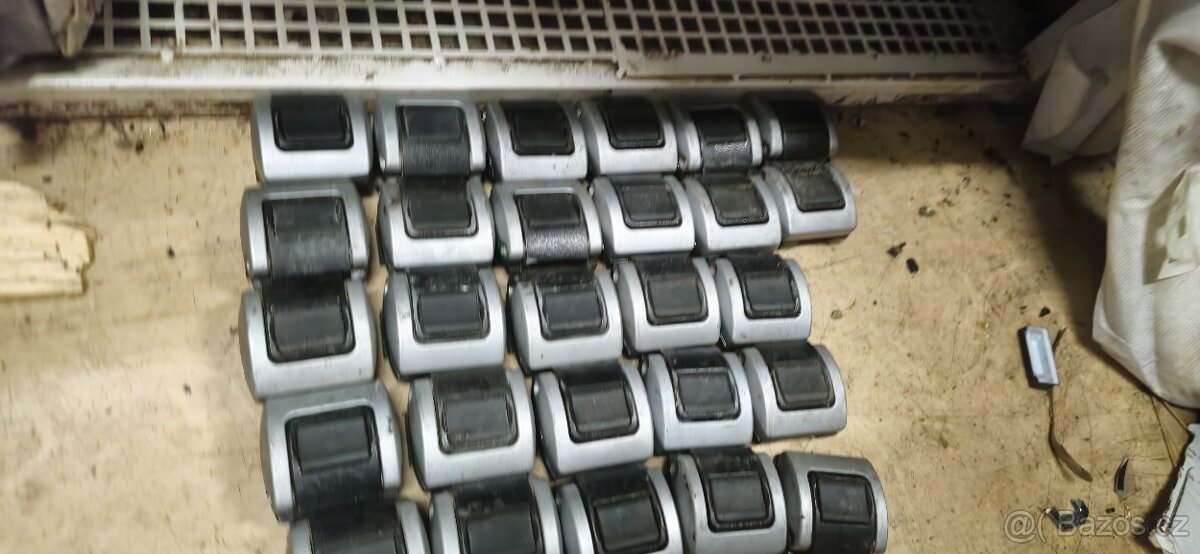 Drzaky do kufru audi a6 4f avant skoda superb - 2