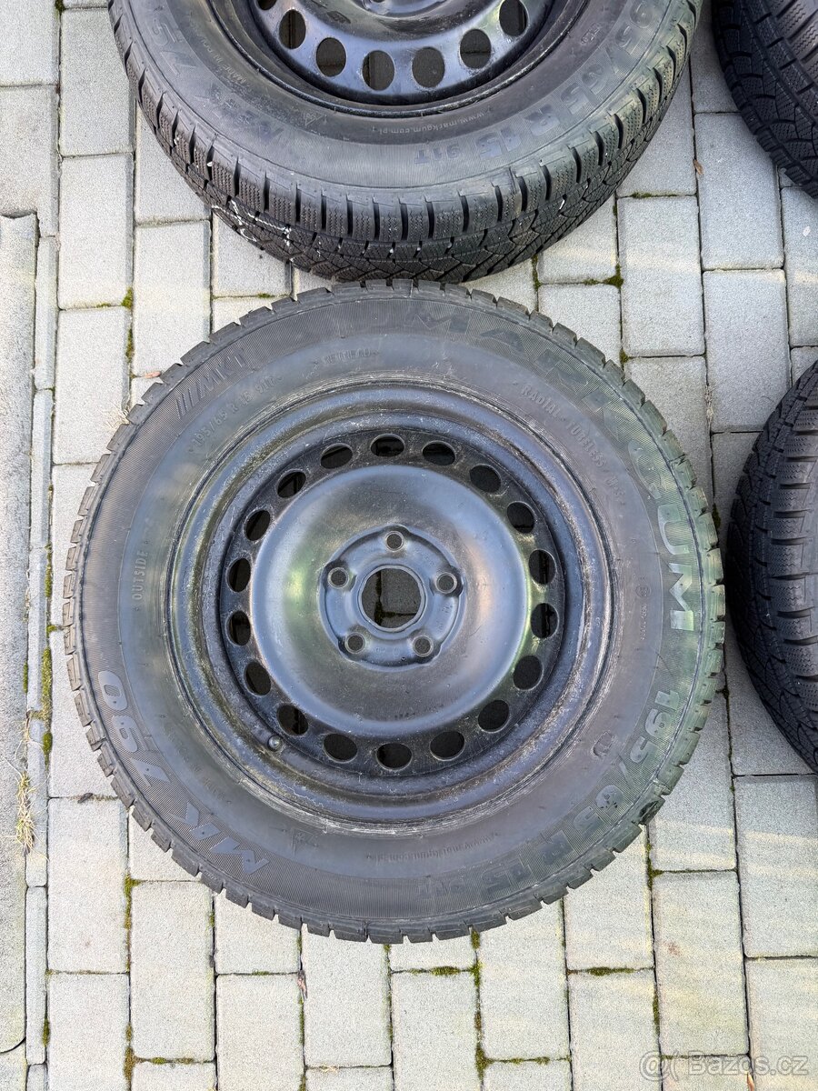 Zimní sada kol 195/65r15 8mm - 2