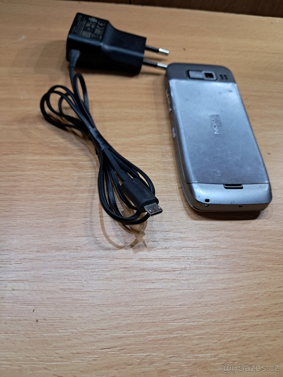 Nokia E52 - 2