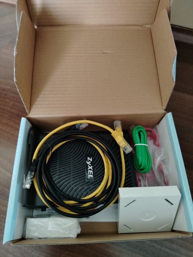 Modem Zyxel P-660HN-T13A - 2