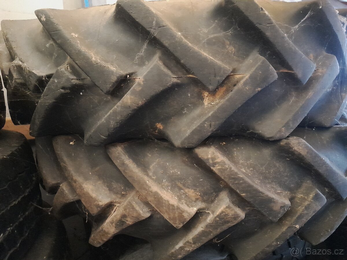 Traktor.pneu 11,2-24 - 2