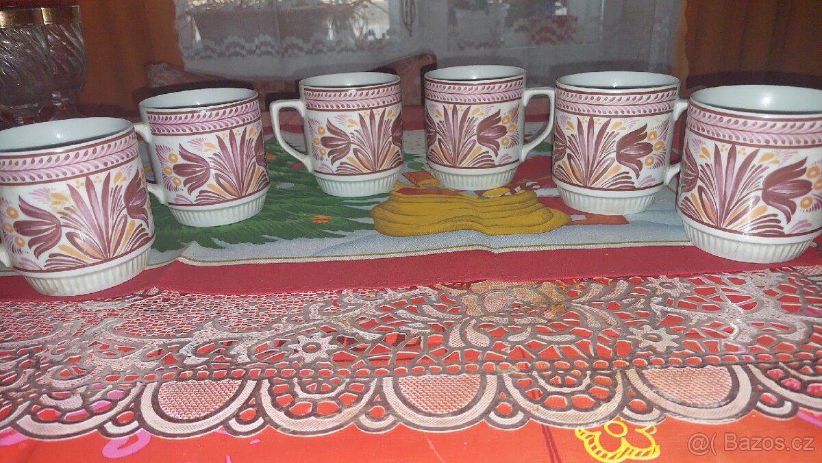 Starožitné hrníčky - 2