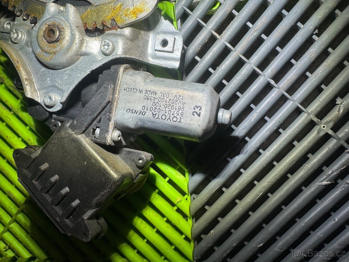 Toyota Avensis T27 - 2