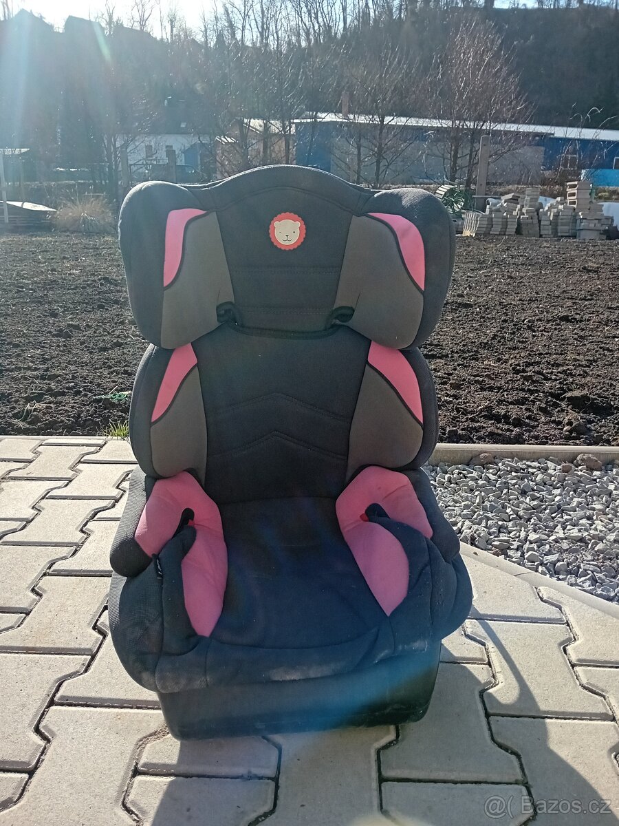 Autosedačka(cena za obě dvě) - 2