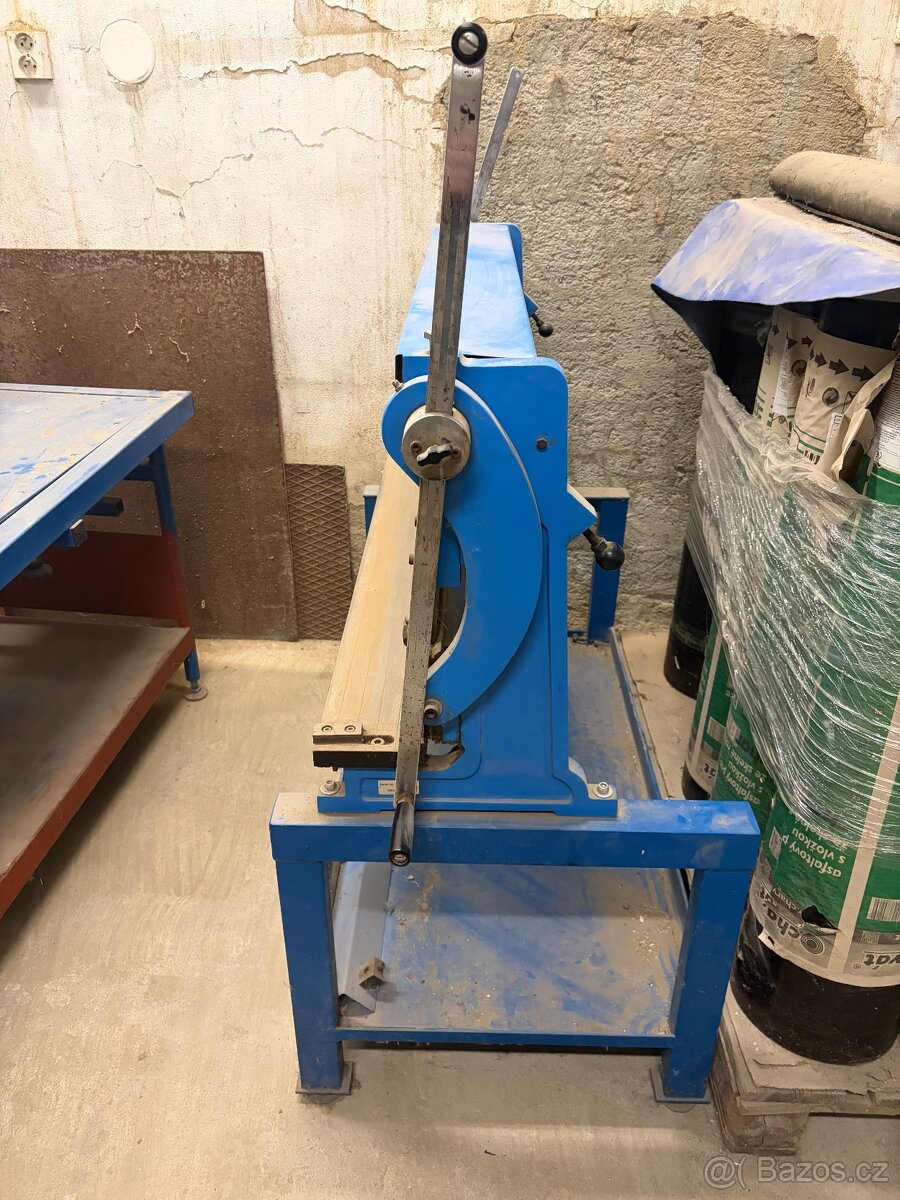 Ohýbačka plechu - 2