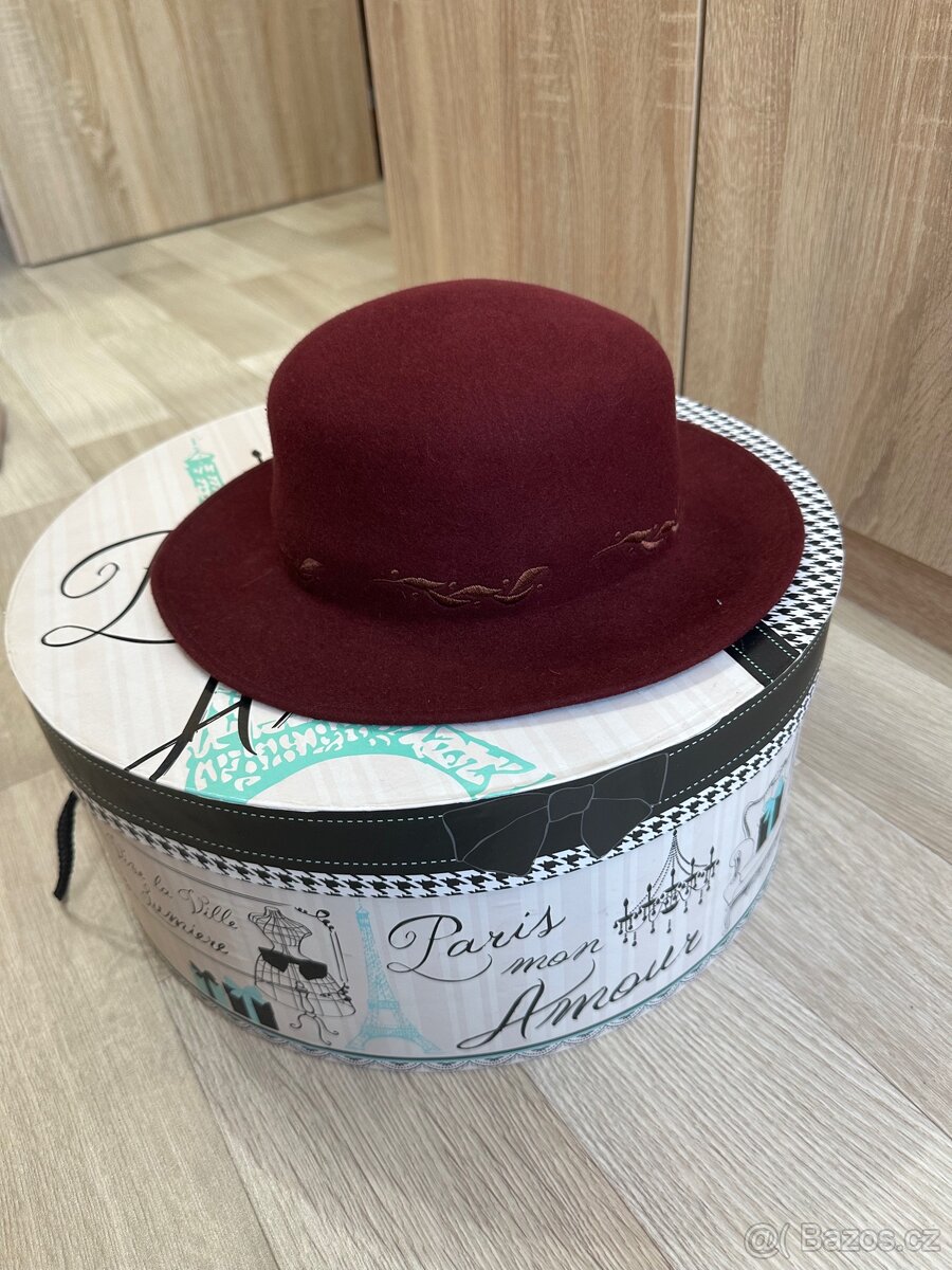 Dámký klobouk - 2