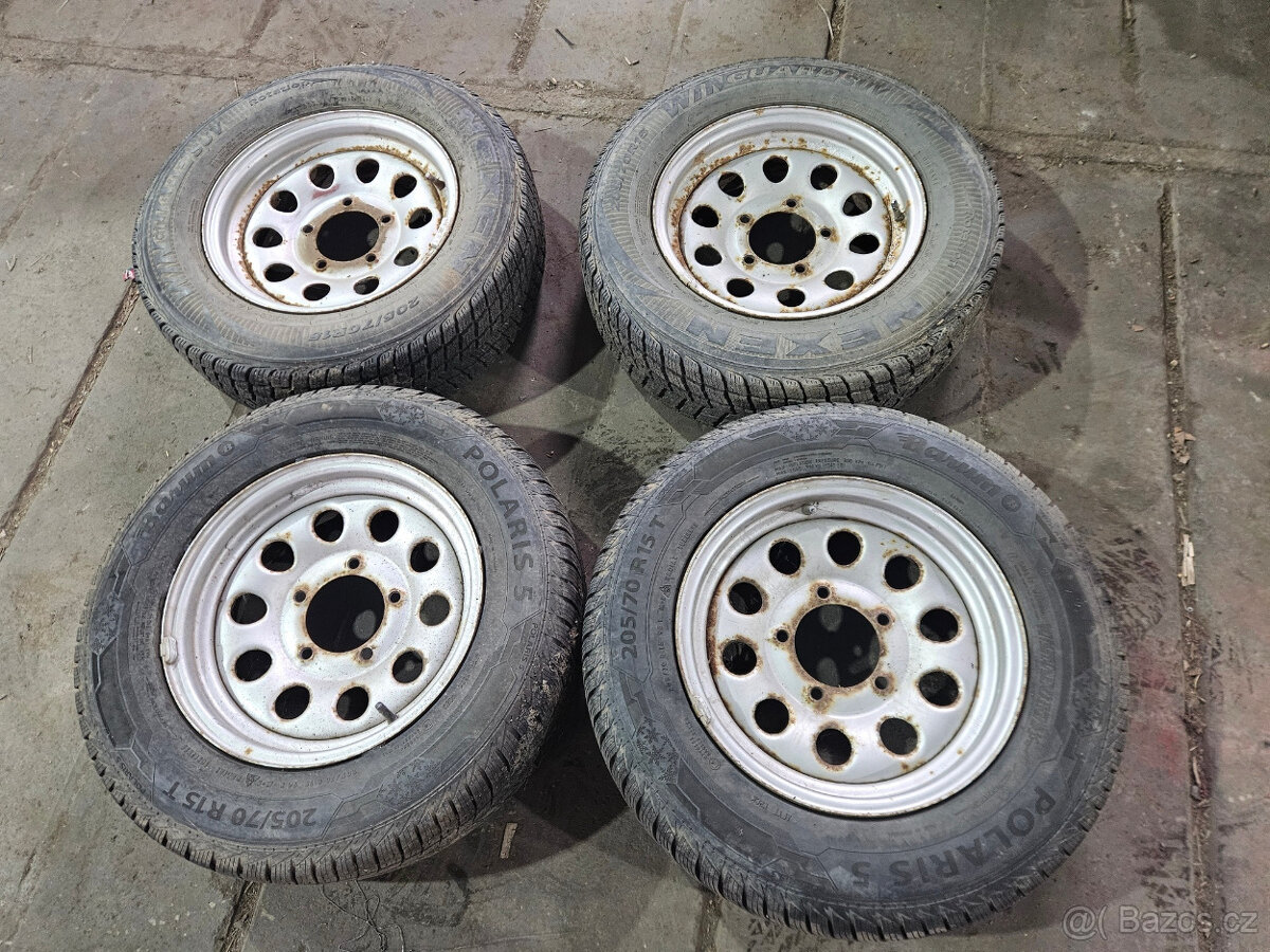Sada disků 5x139,7mm s pneu 205/70/15 - Jimny - 2