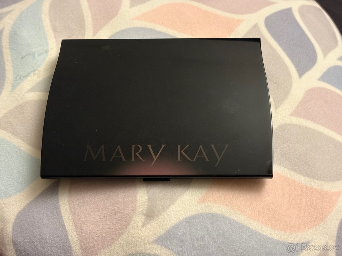 Mary Kay kazeta se stíny, tvářenkami - 2