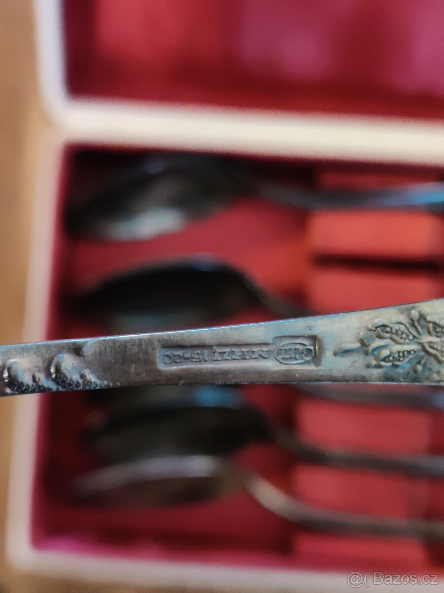 Postříbřené lžičky 6ks - 2