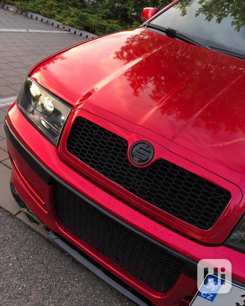 Černé lesklé logo/znak (Š) ŠKODA - 2