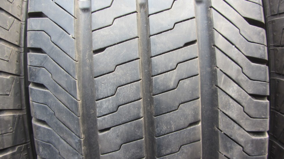 Letní pneumatiky 215/65/15c Continental - 2