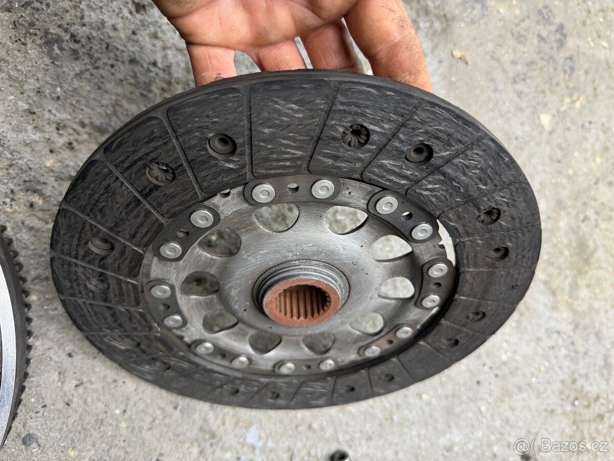 Zanovni spojka e91 m47d20 120kw - 2