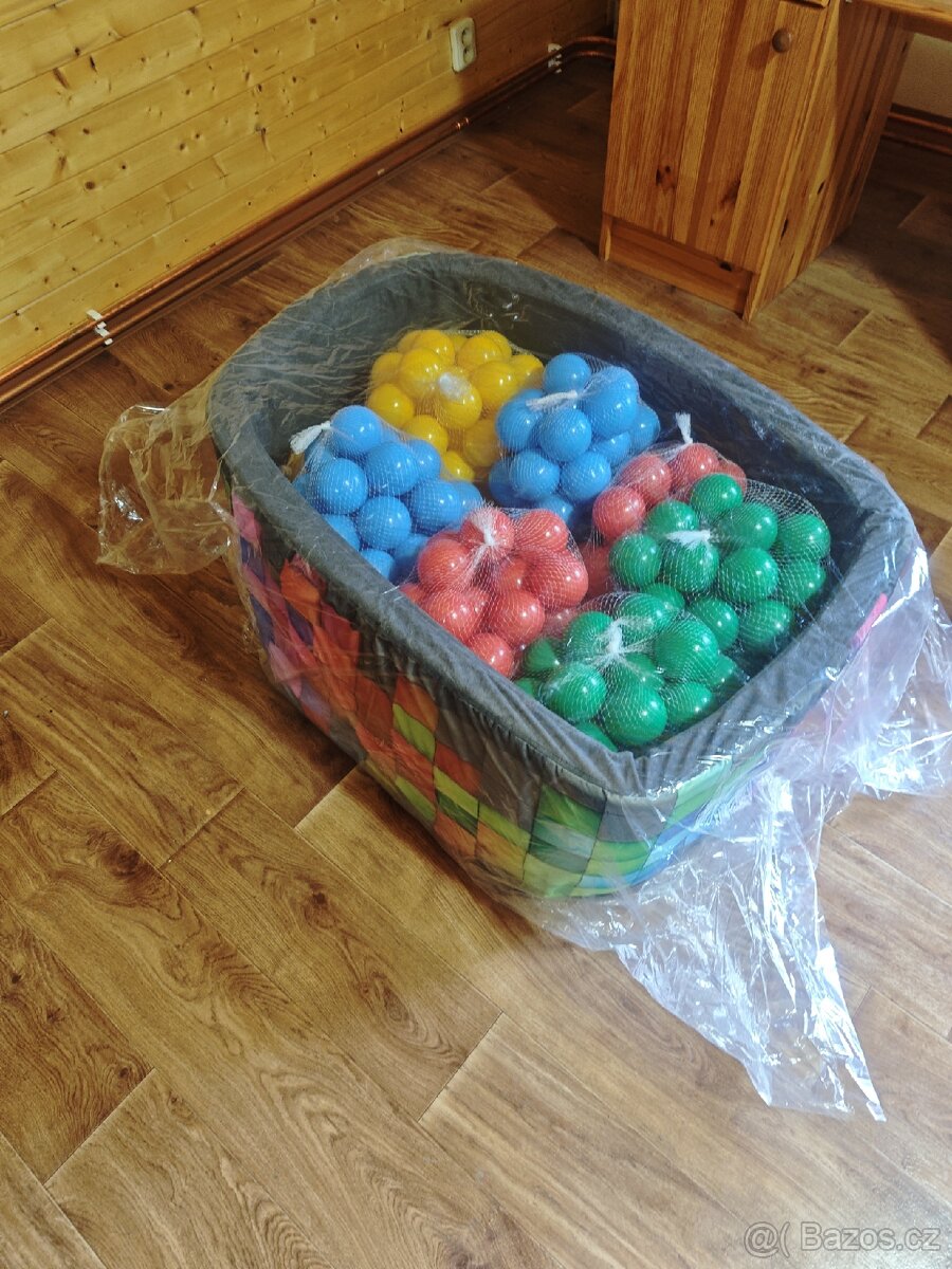 Suchý dětský bazén - 2