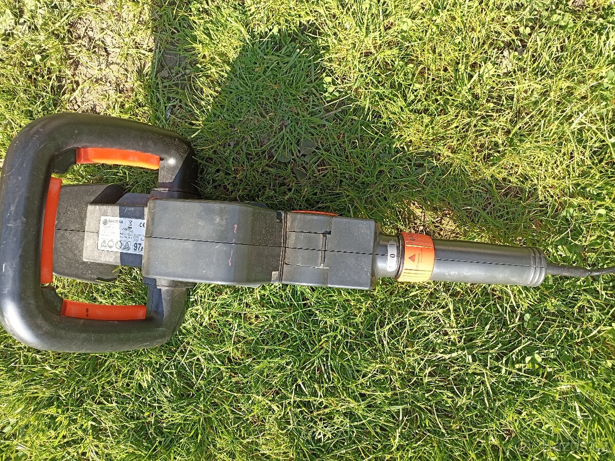 Nůžky na živý plot - 2