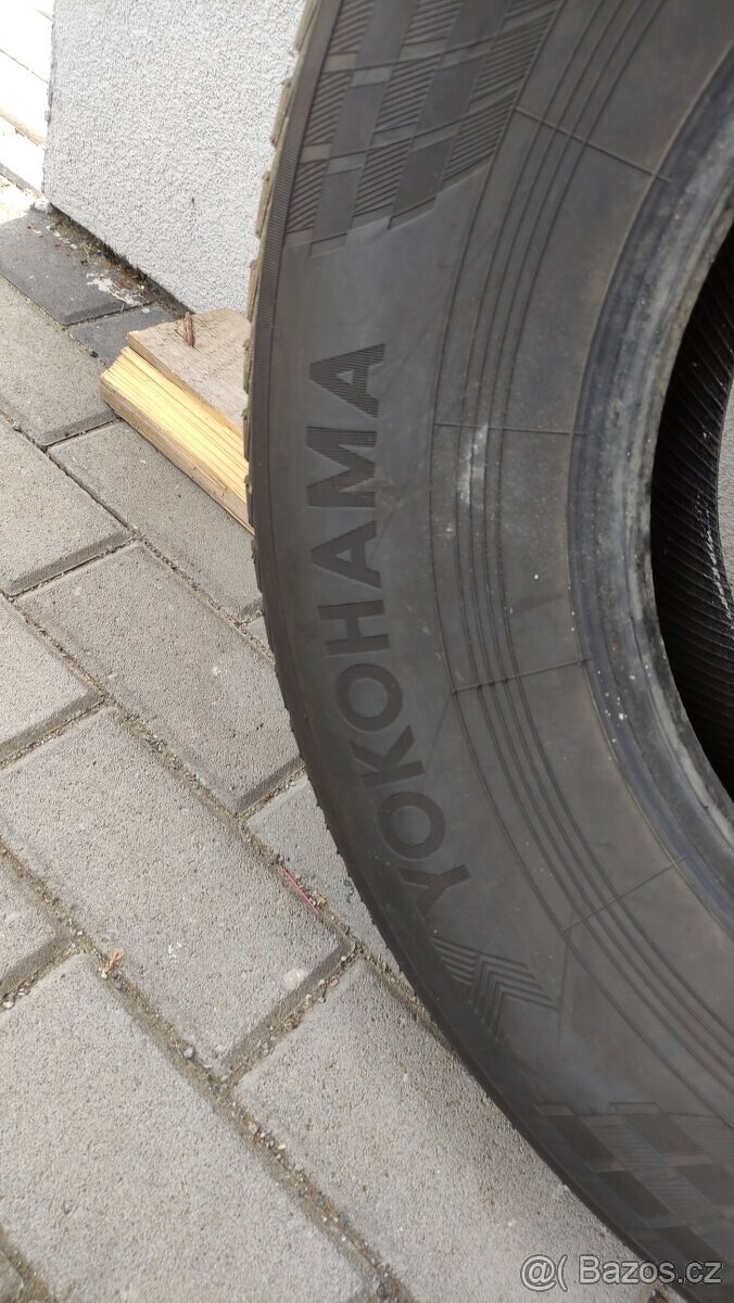 Zimní pneumatiky Yokohama 215/80/15