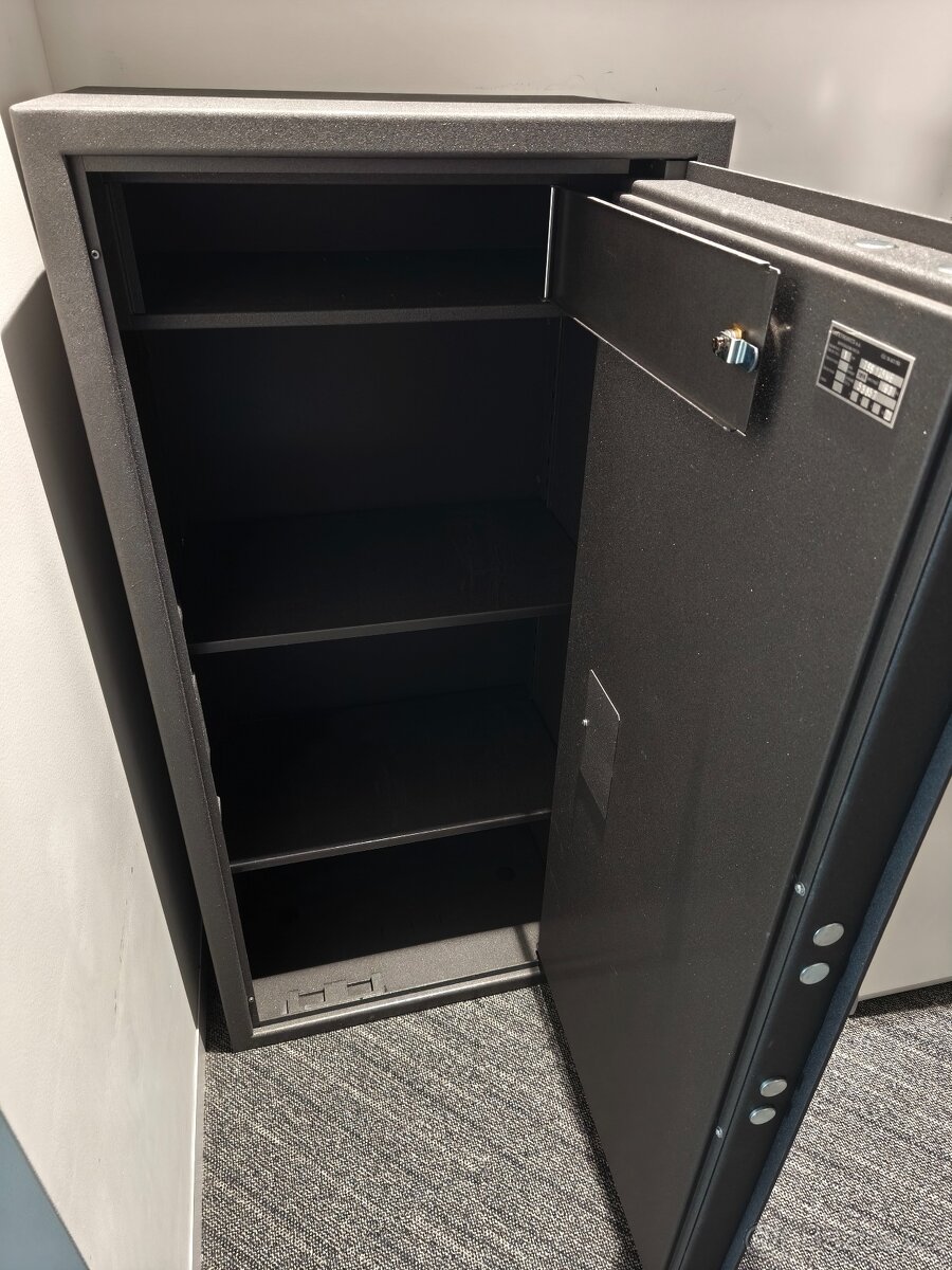 Trezor na dokumenty/zbraně TSS 125 ME - 2