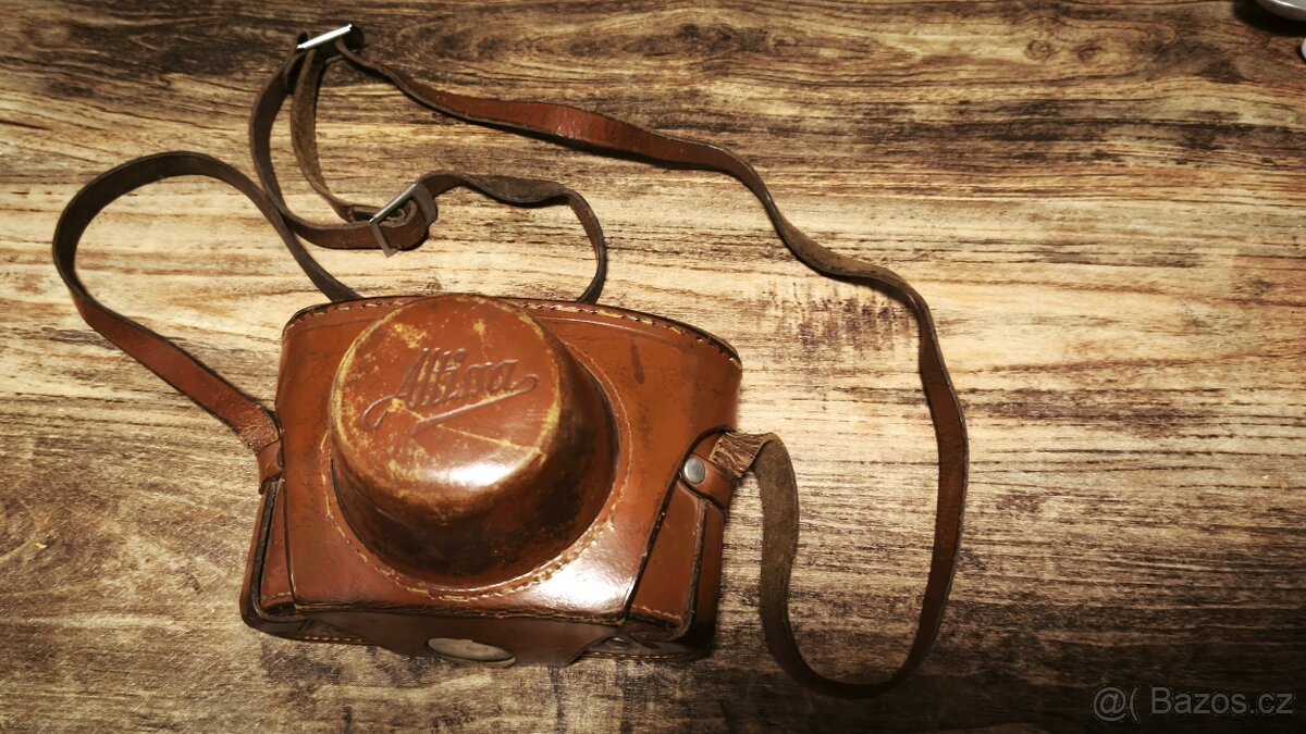 Staré fotoaparáty. - 2