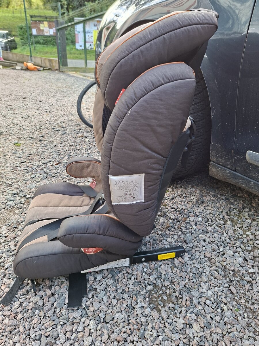 Dětská autosedačka výškově stavitelná a polohovatelná - 2