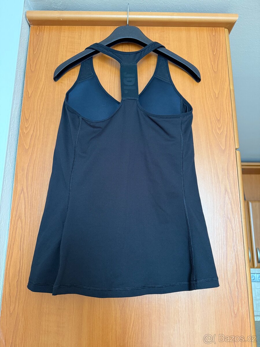 Fitness top NIKE s podprsenkou - 2