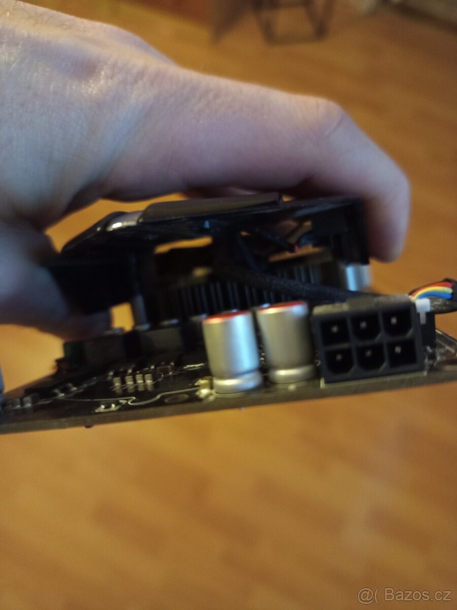 Sapphire Radeon HD 5770 Vapor-X 1GB DDR5 - 2