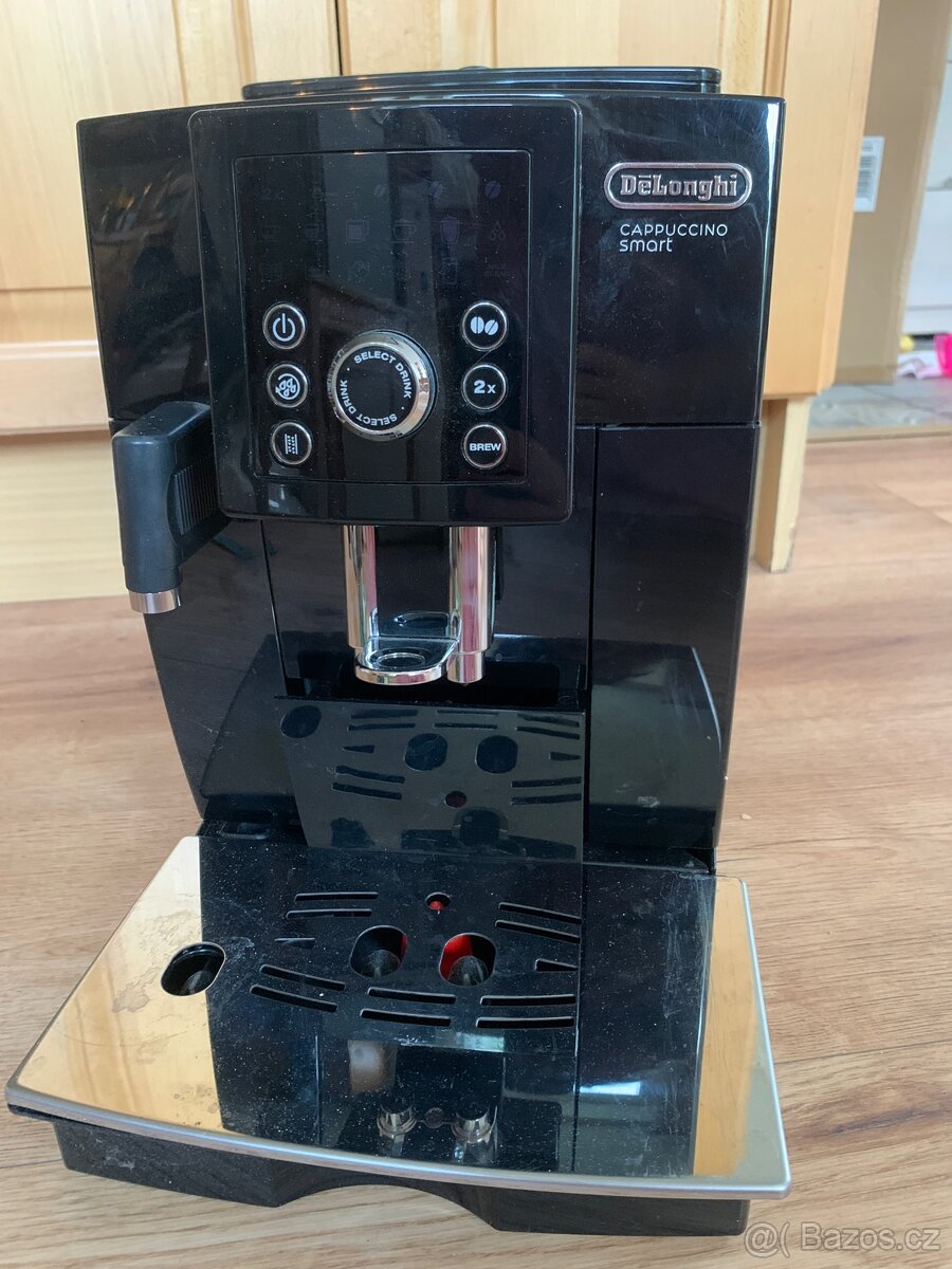 Zánovní automatický kavovar Delonghi - 2