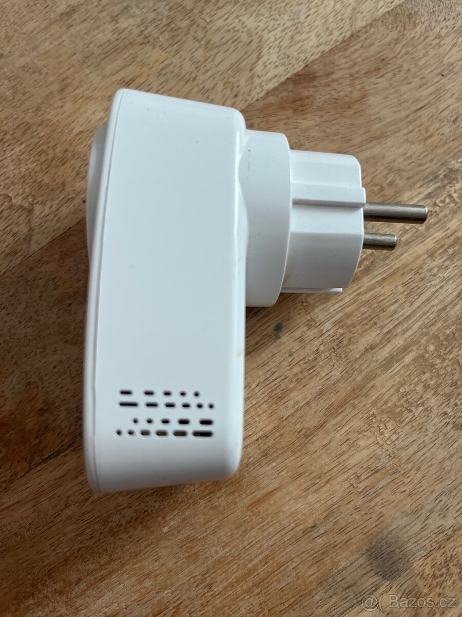 Chytra wifi zasuvka broadlink smart plug - 2