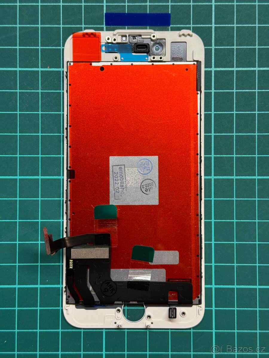 Apple iPhone 7 128 GB silver + náhradní díly - 2