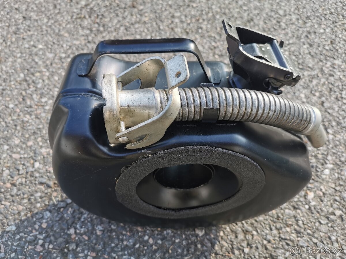 BMW kanystr do rezervy na 6 litrů originál - 2