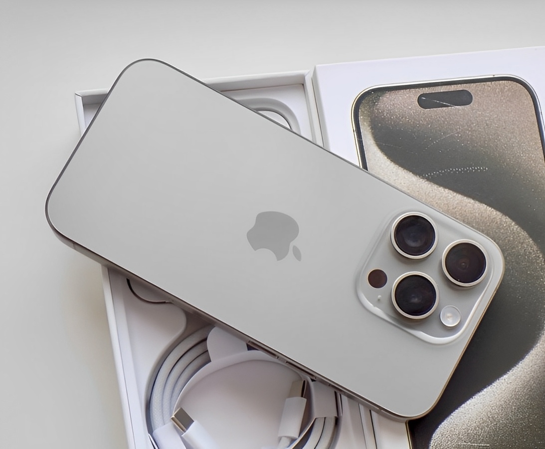 iPhone 15 Pro Natural Titanium BATERIE 100% TOP - 2