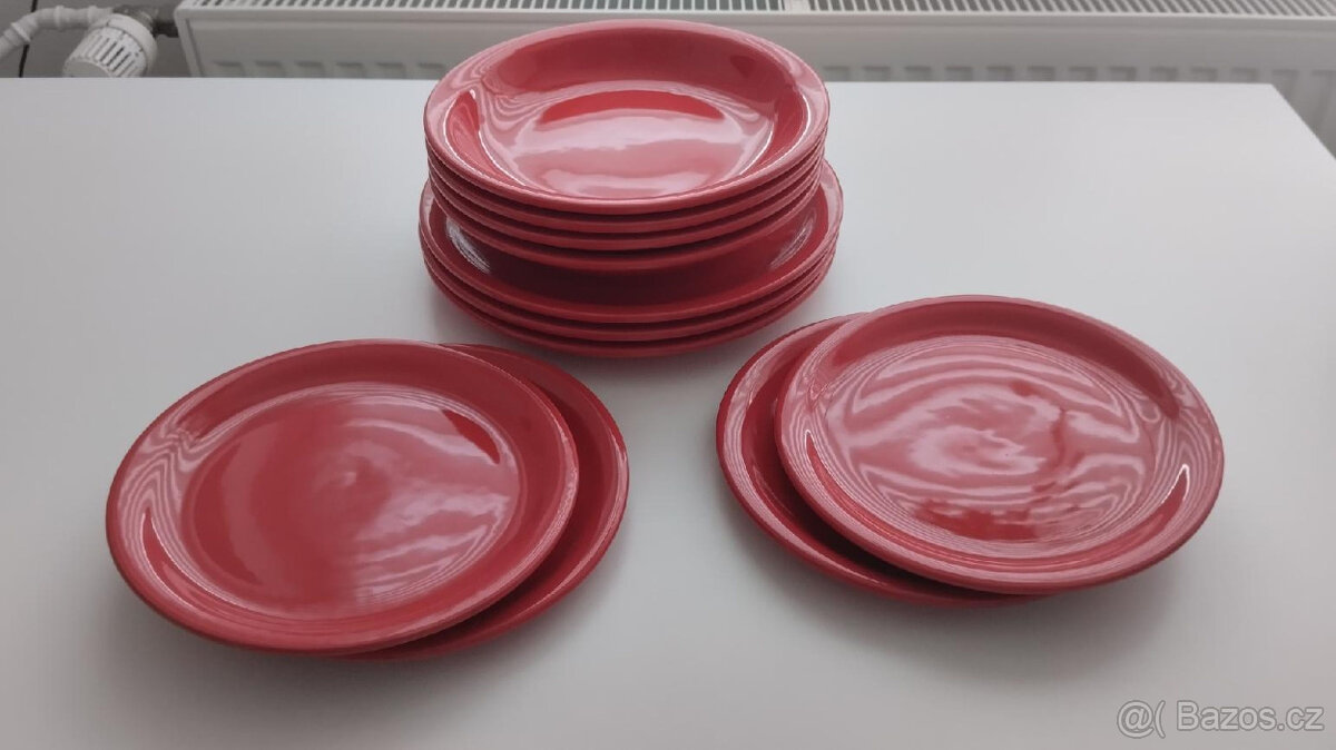 JÍDELNÍ TALÍŘE - 2