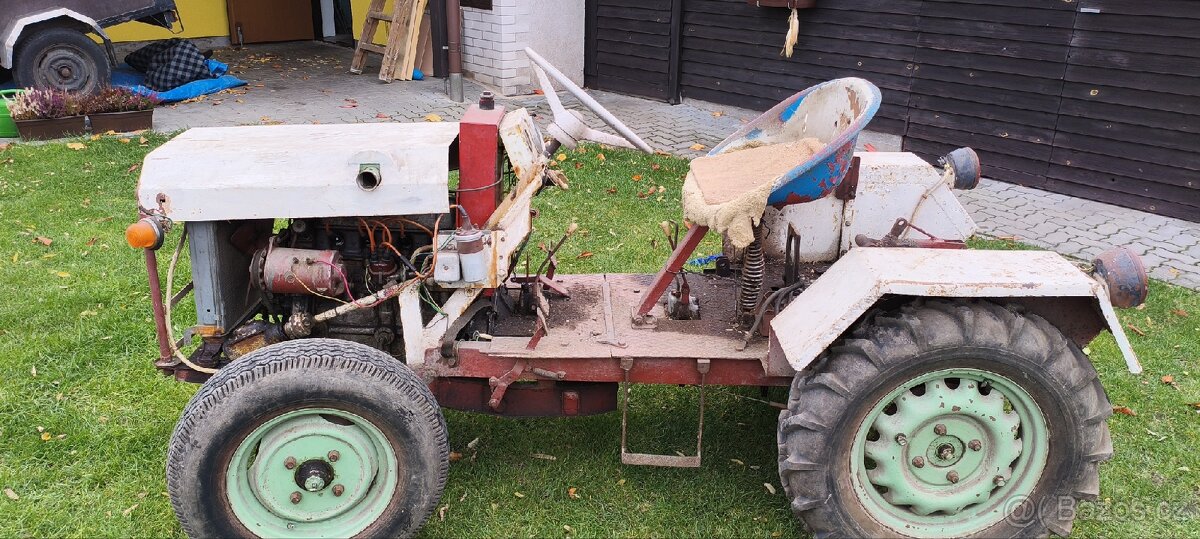 Malotraktor domácí výroby - 2