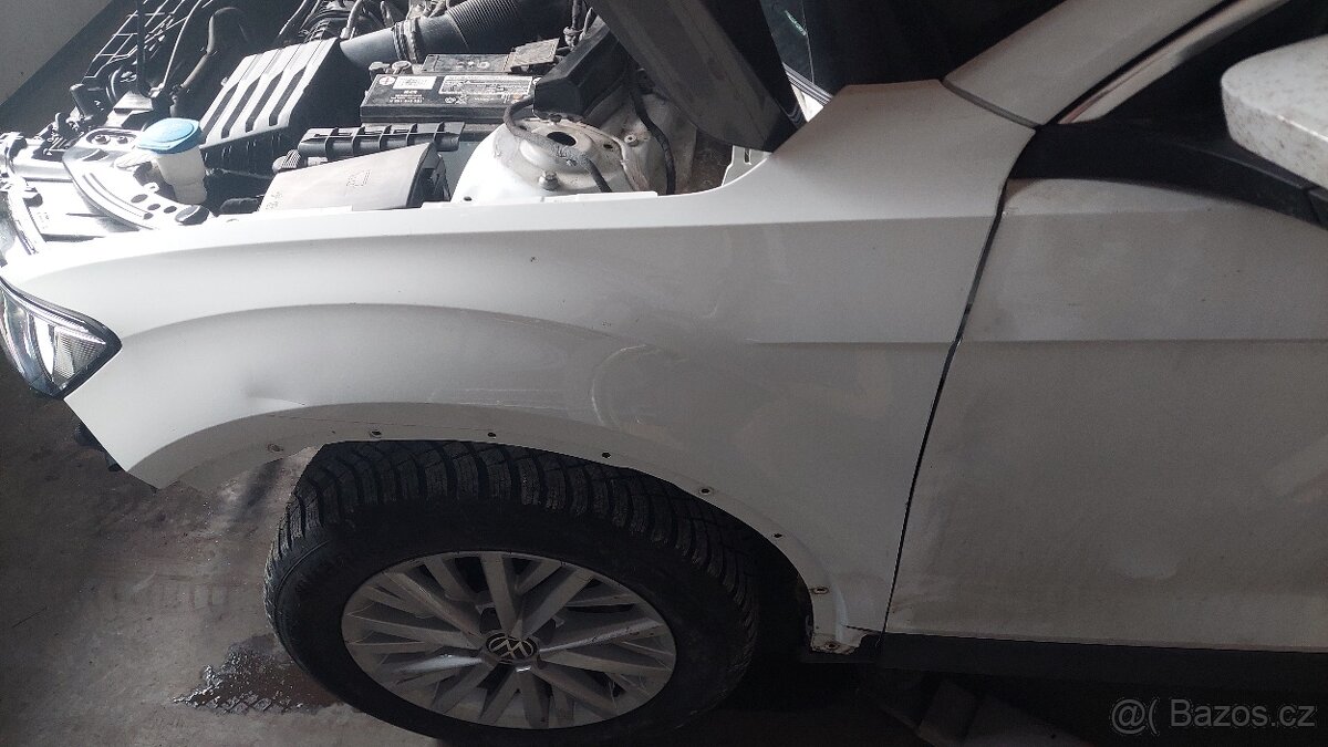 T-roc levý blatník bílý bez metalízy - 2