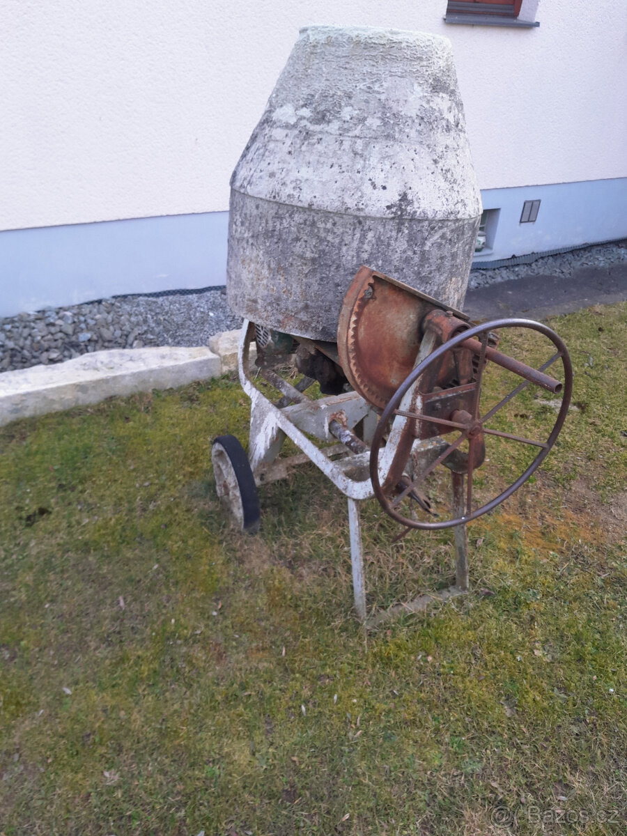 Stavební míchačka - 2