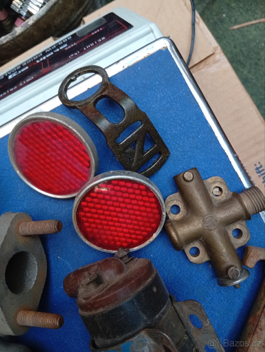 Směs moto díly - 2