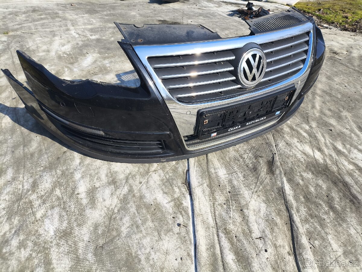 Přední nárazník B6 se senzory - 2