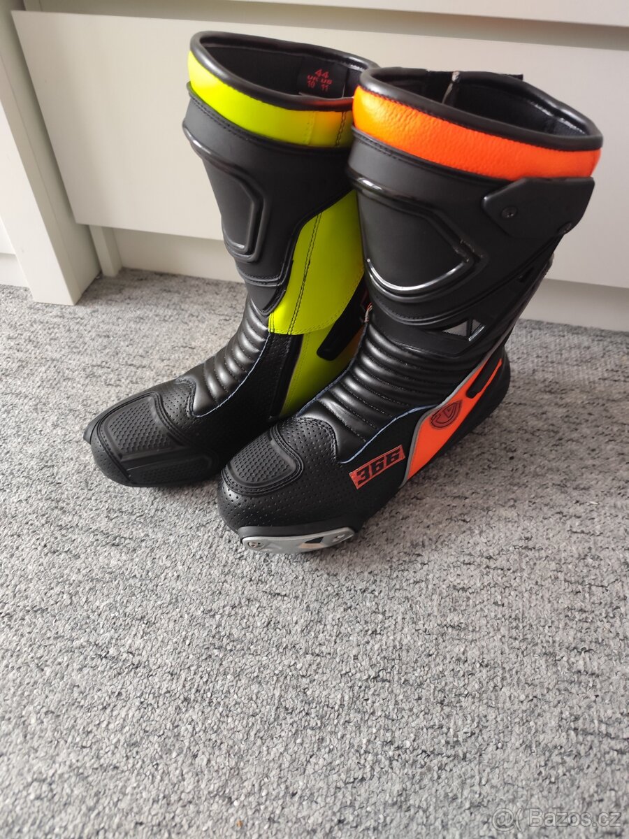 Nové Boty vel. 44 - 2