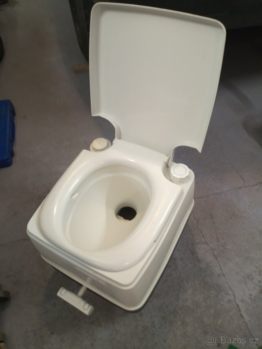 Chemická toaleta - 2