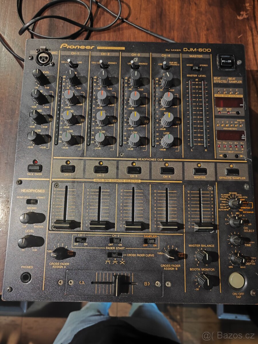 Pioneer DJM 600. Top Stav - 2