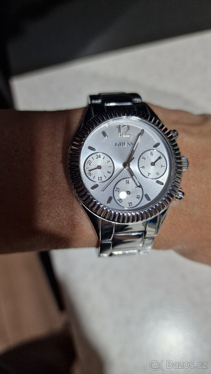 Dámské hodinky Guess W03231 1 - 2