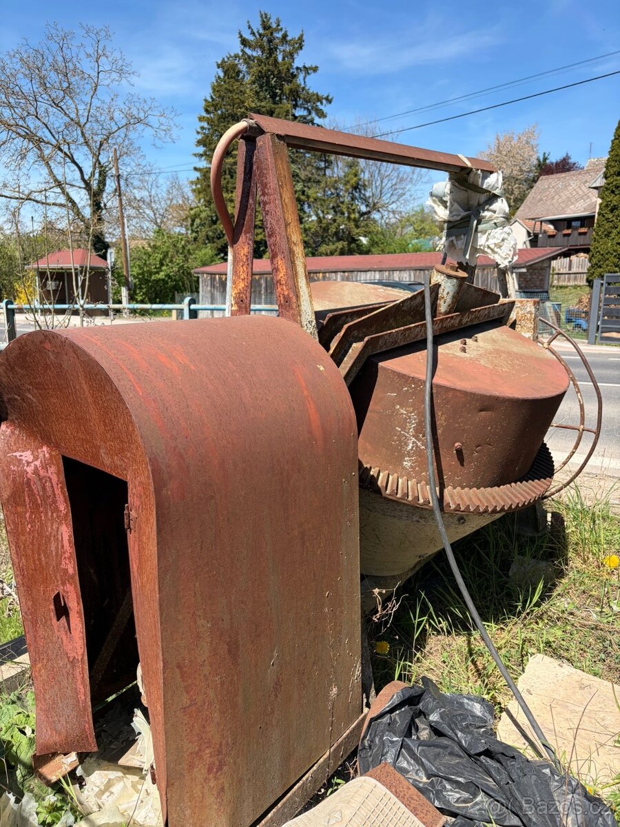 Stavební míchačka - 2