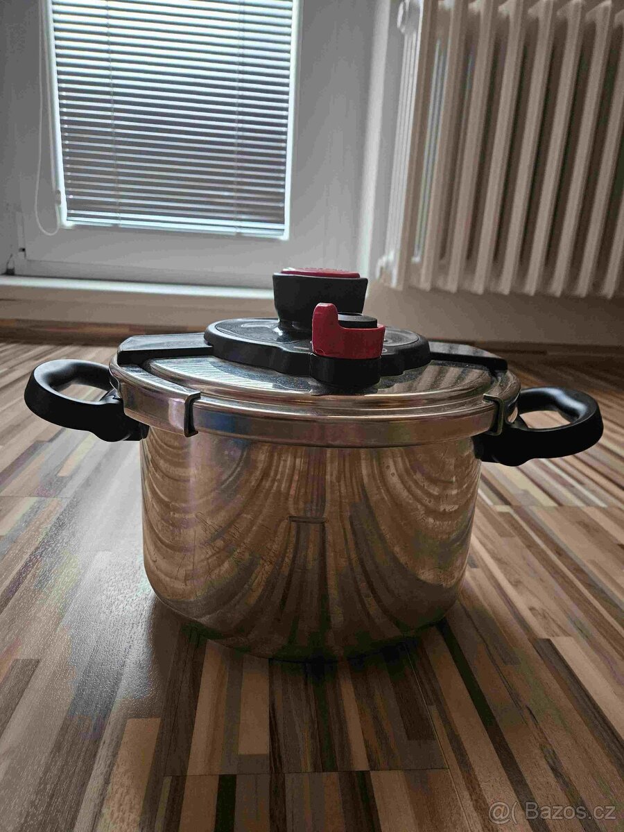Tlakový hrnec Tefal - 2