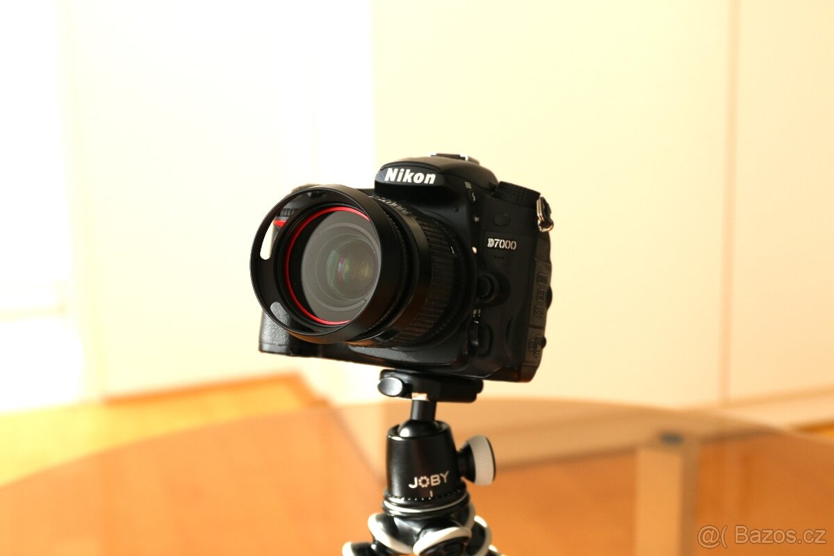 Nikon D7000 + objektiv Nikkor 35-80mm - 2
