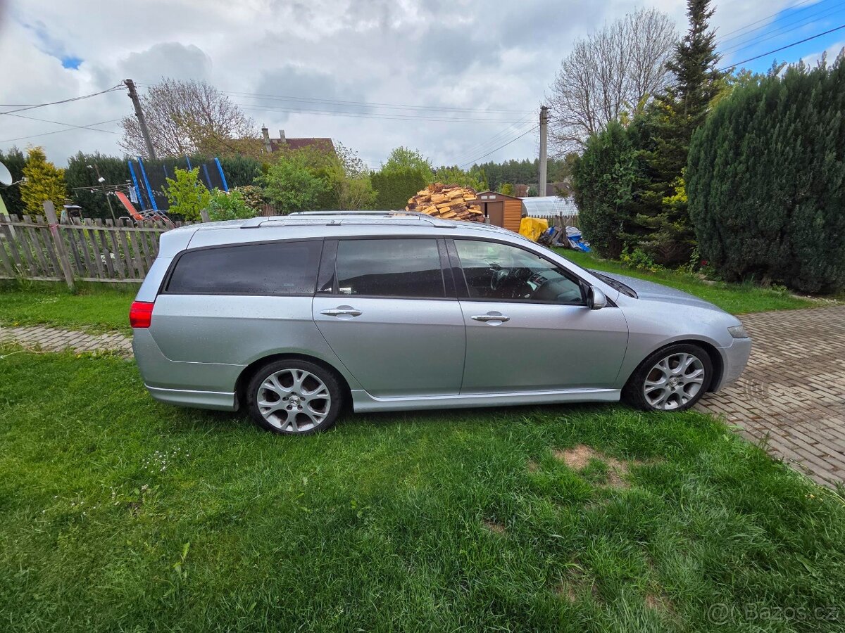 Honda Accord 7G 2.4 i-VTEC MANUÁL - 2