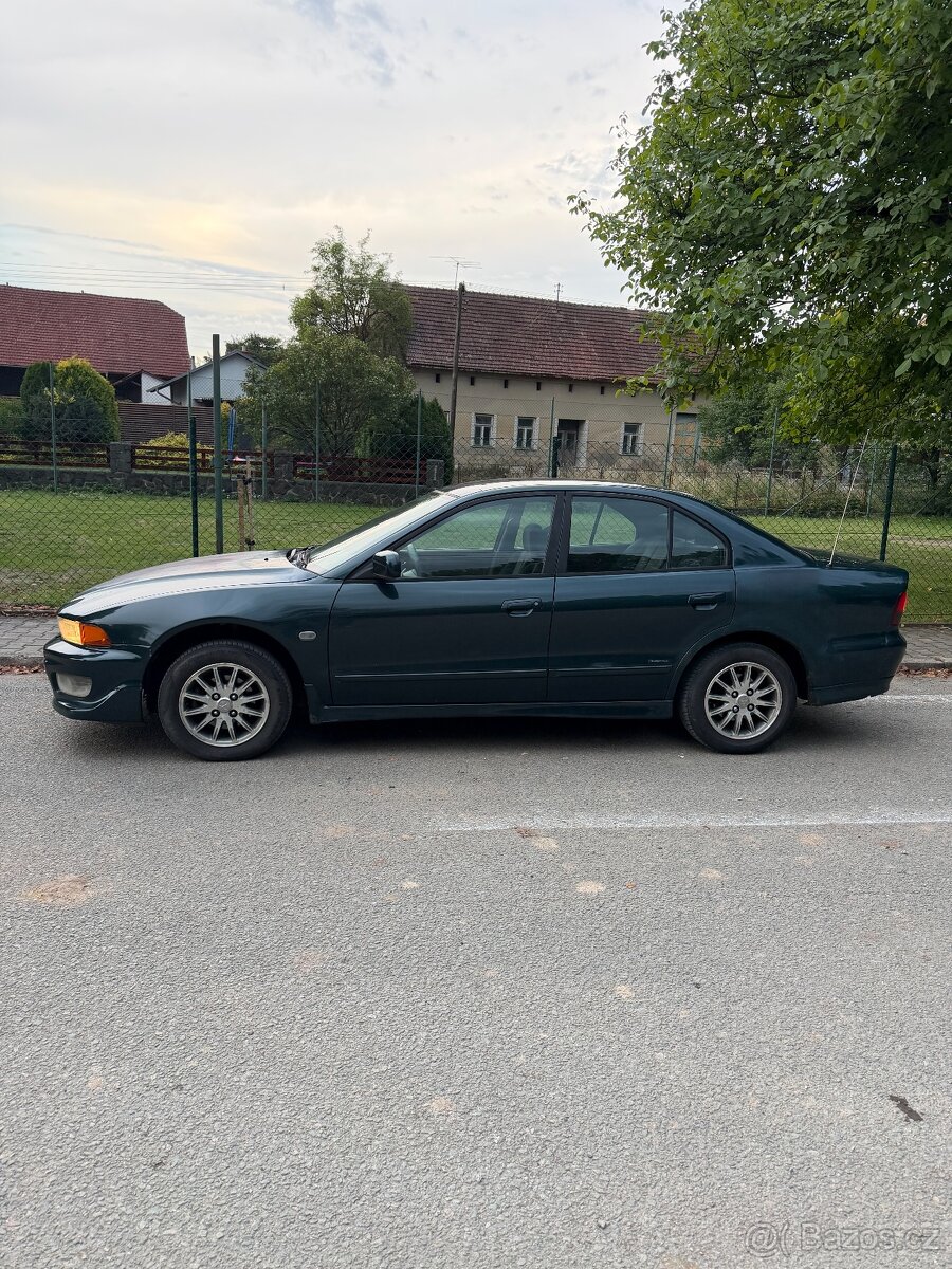 Mitsubishi Galant - 2