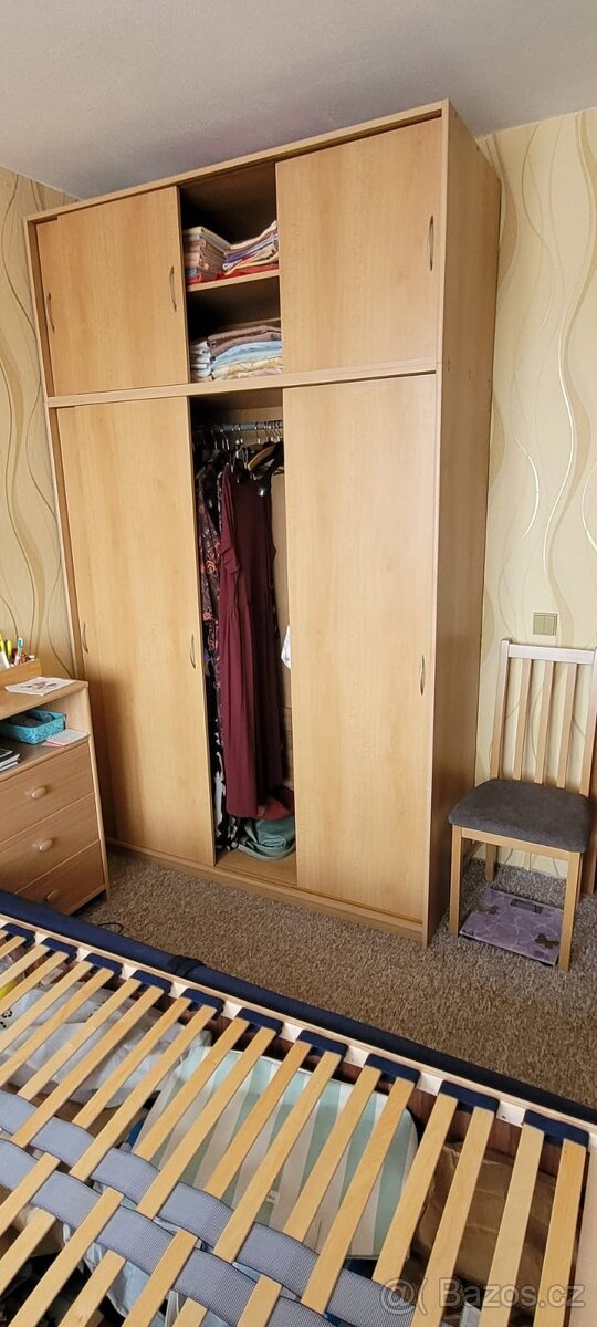 Šatní skříň s nástavcem - 2